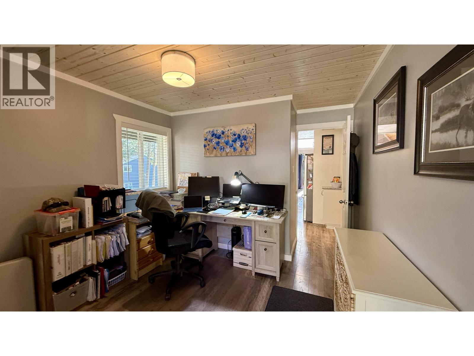 4867 Gloinnzun Drive, 108 Mile Ranch, British Columbia  V0K 2Z0 - Photo 13 - R3168525