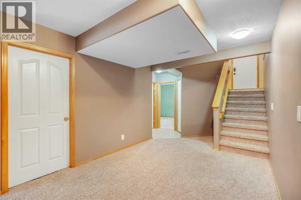 186 Cramond Close SE