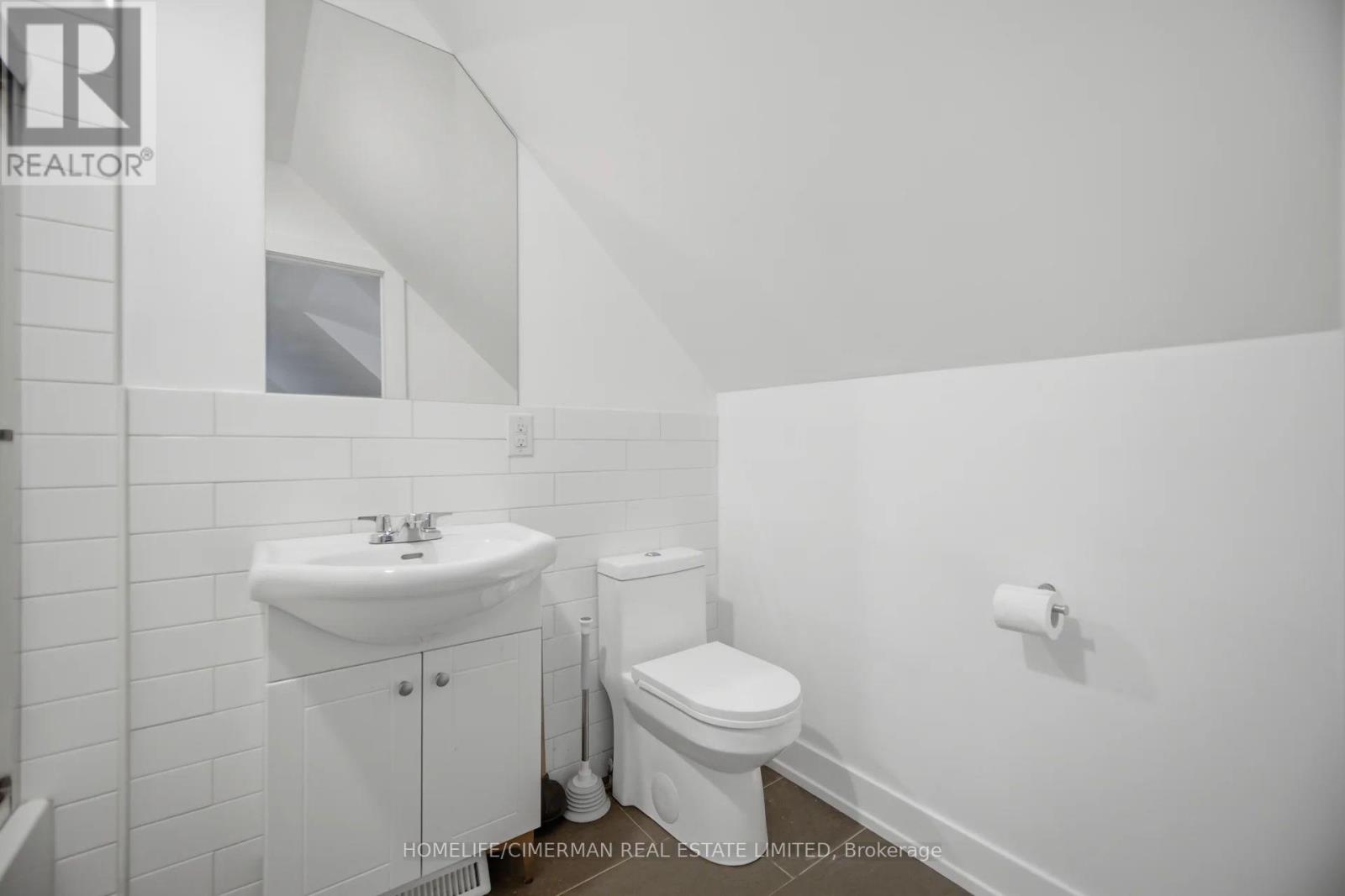 Unknown Address, ,    - Photo 22 - X13816438