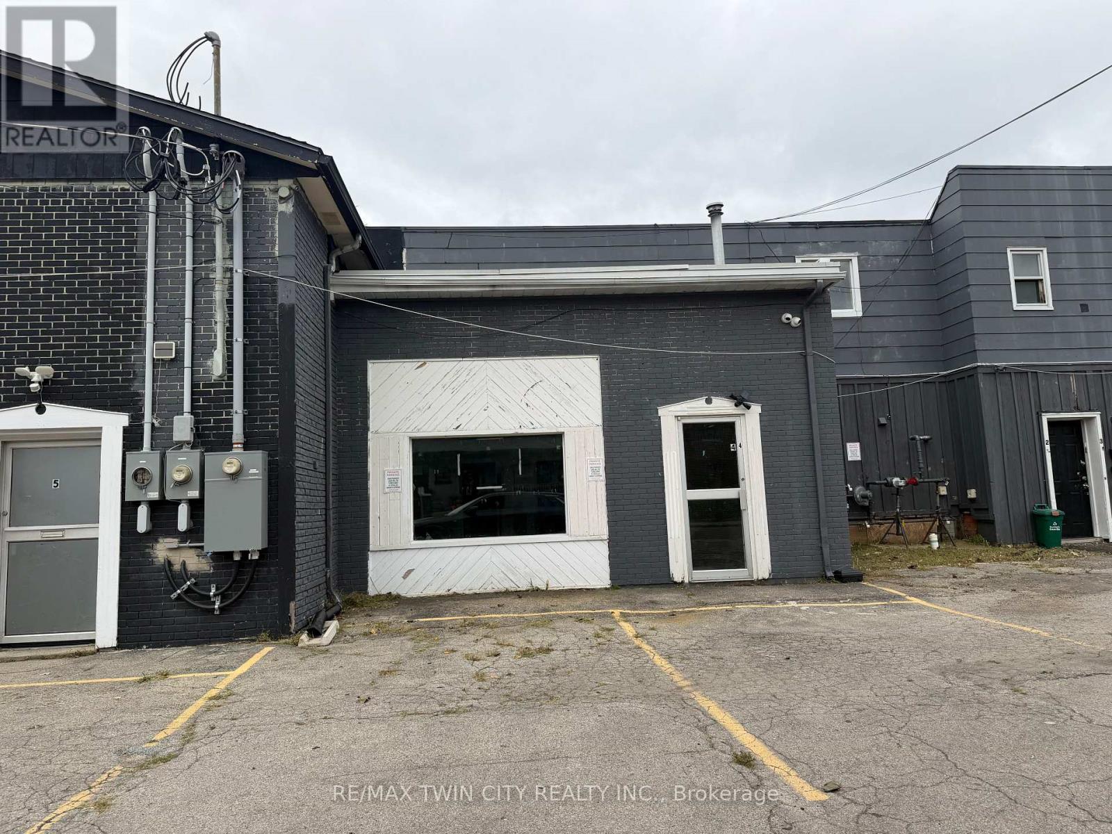 6 - 249 MURRAY STREET, Brantford, Ontario