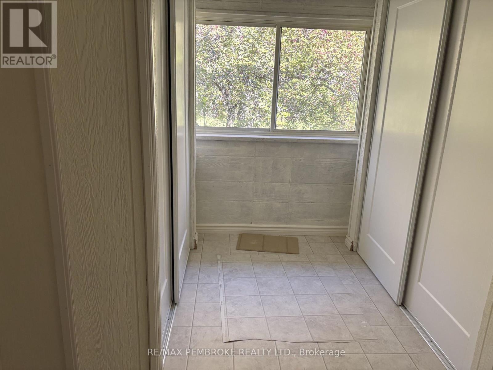 7 Martin Street, Laurentian Hills, Ontario  K0J 1J0 - Photo 27 - X13522922