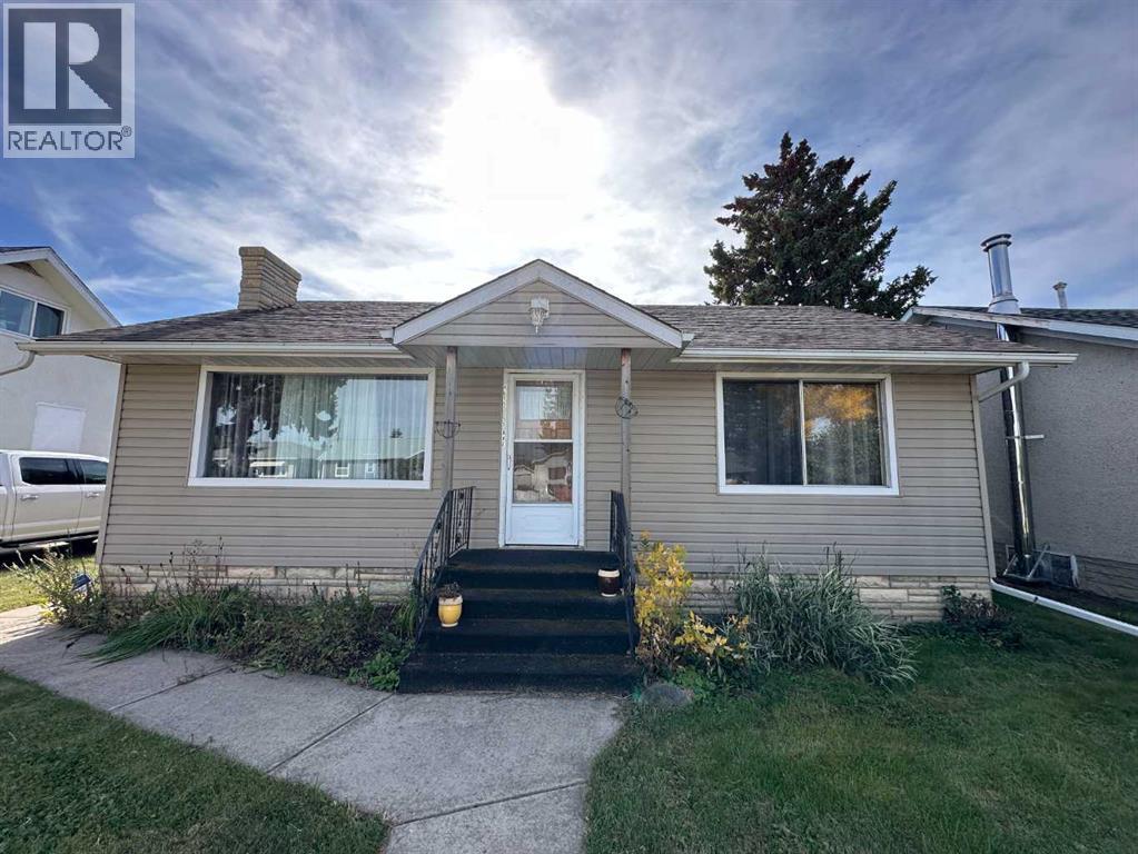 4615 51 Avenue, Vermilion, Alberta  T9X 1R9 - Photo 1 - A2347119