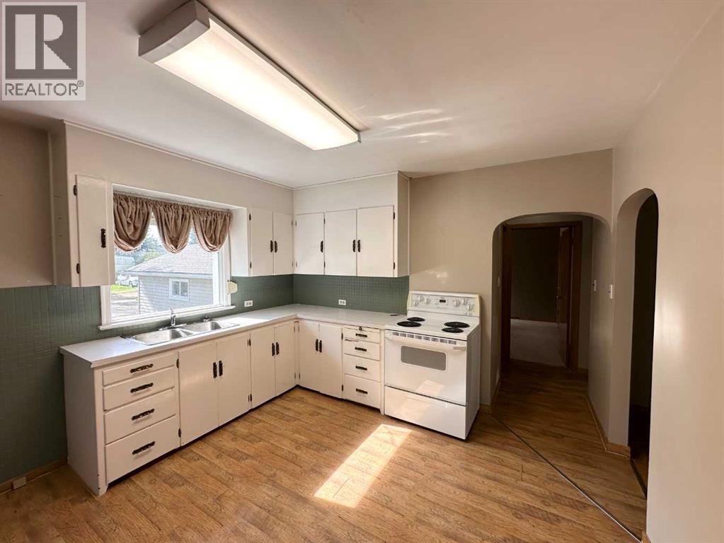 4615 51 Avenue, Vermilion, Alberta  T9X 1R9 - Photo 6 - A2347119