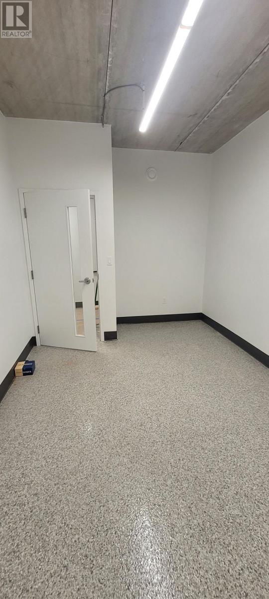 Office #1 - 120 Parkdale Avenue N, Hamilton, Ontario  L8H 5W9 - Photo 18 - X12647016