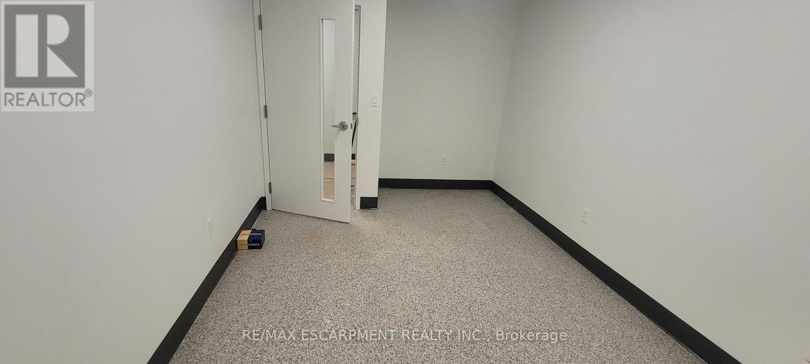 Office #1 - 120 Parkdale Avenue N, Hamilton, Ontario  L8H 5W9 - Photo 19 - X12647016