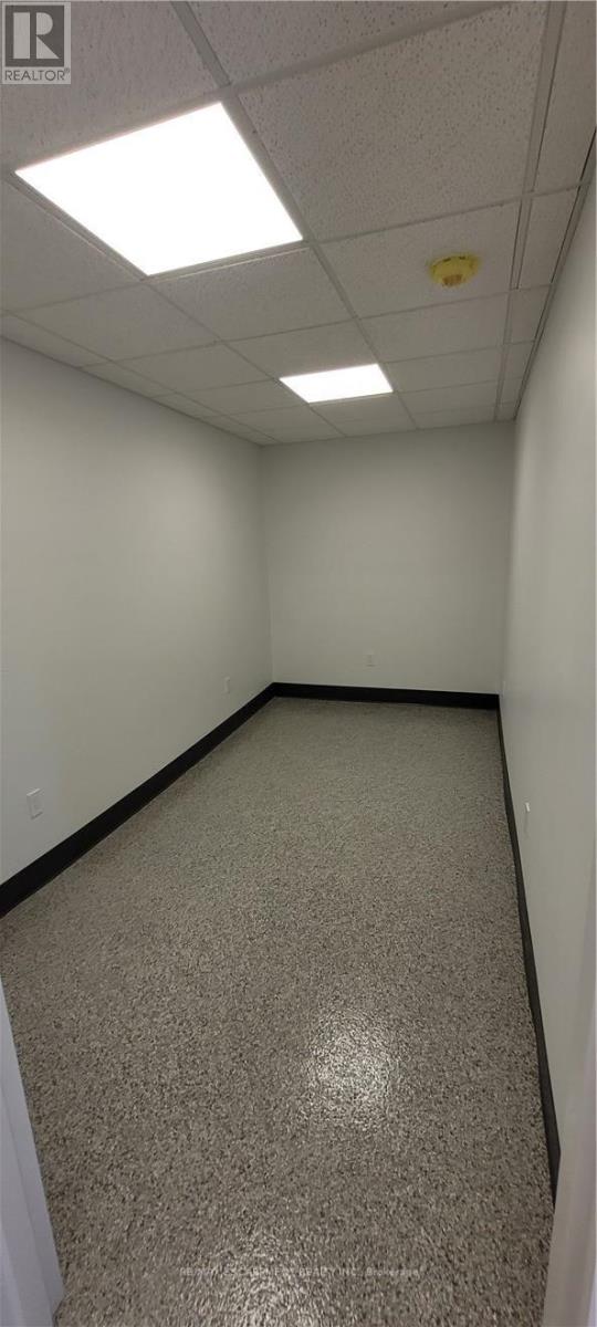 Office #1 - 120 Parkdale Avenue N, Hamilton, Ontario  L8H 5W9 - Photo 13 - X12647016