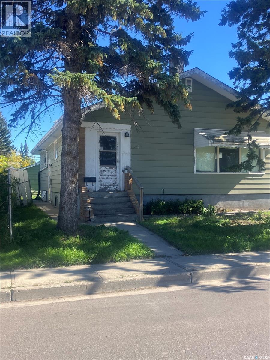 2157 Fleury Street, Regina, Saskatchewan  S4N 2M3 - Photo 1 - SK049158