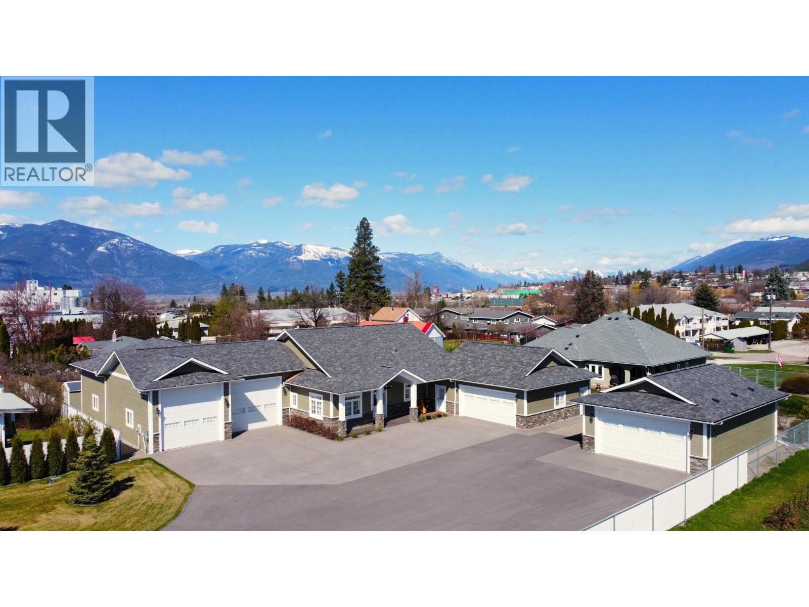 1808 Erickson Road, Creston, British Columbia  V0B 1G5 - Photo 1 - 10401644