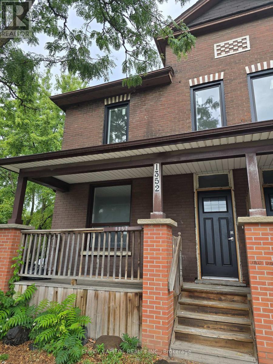 1352 UPPER - 1354 QUEEN STREET E, Toronto, Ontario