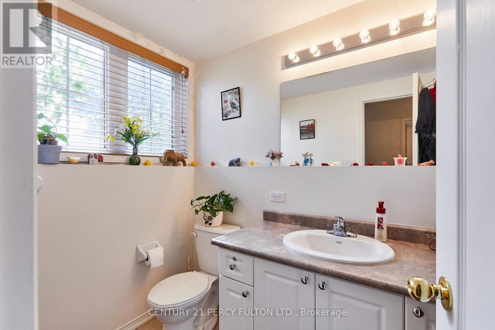 8 Knowles Street, Ajax, Ontario  L1Z 0J5 - Photo 23 - E13816598