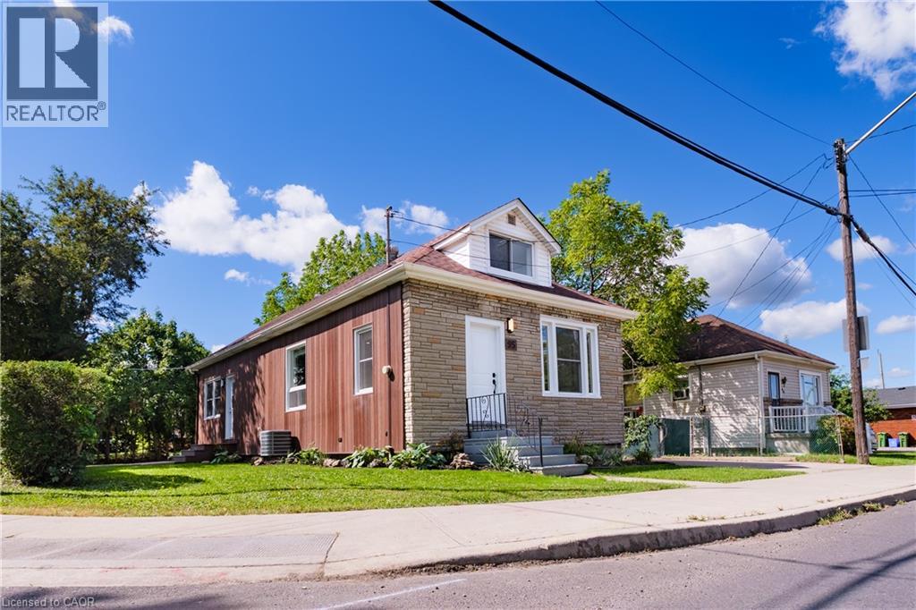 95 FENNELL Avenue W, Hamilton, Ontario