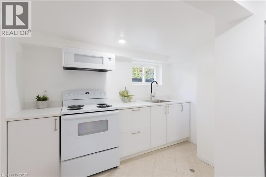 95 Fennell Avenue W, Hamilton, Ontario  L9C 1E9 - Photo 34 - 40865746