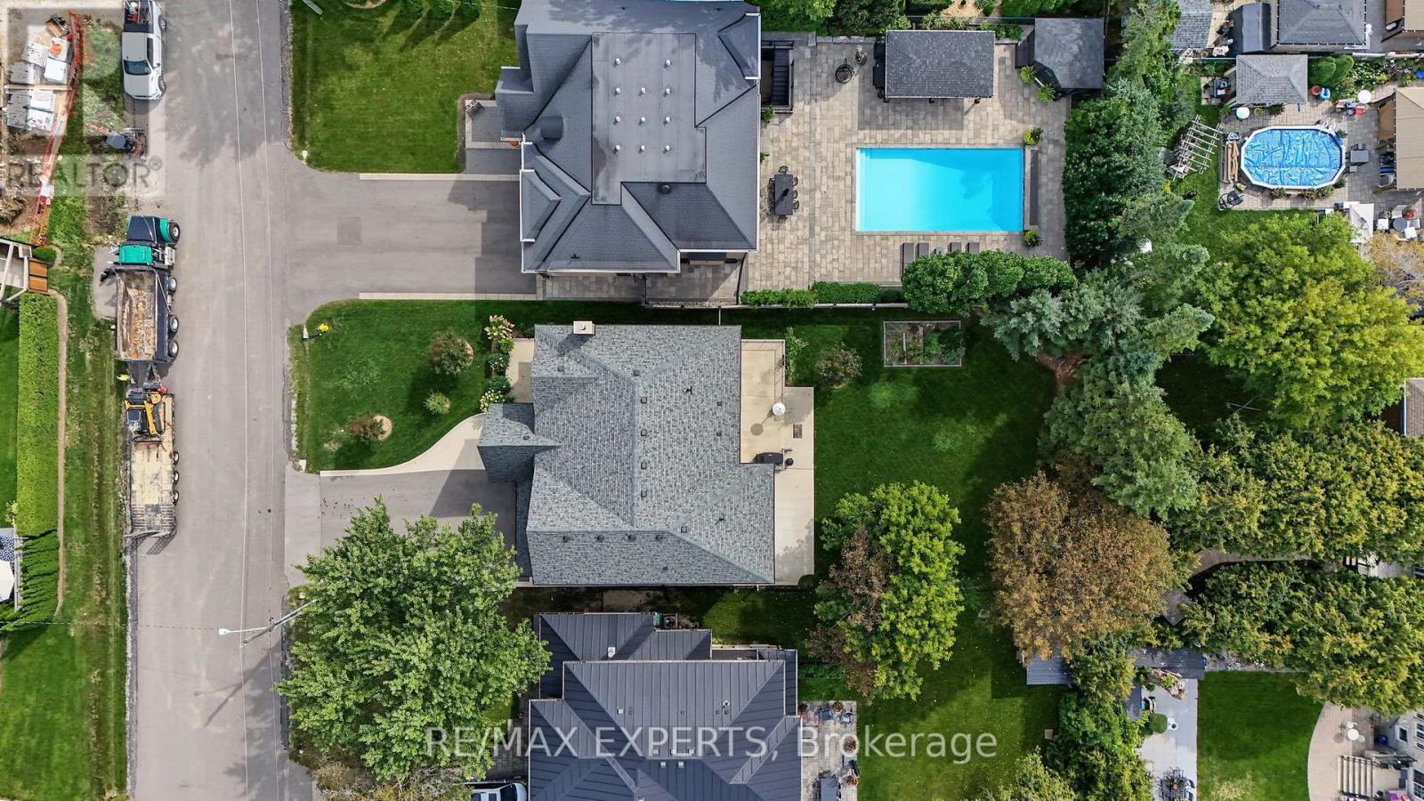 18 Gosling Road, Vaughan, Ontario  L6A 1E2 - Photo 3 - N13816572