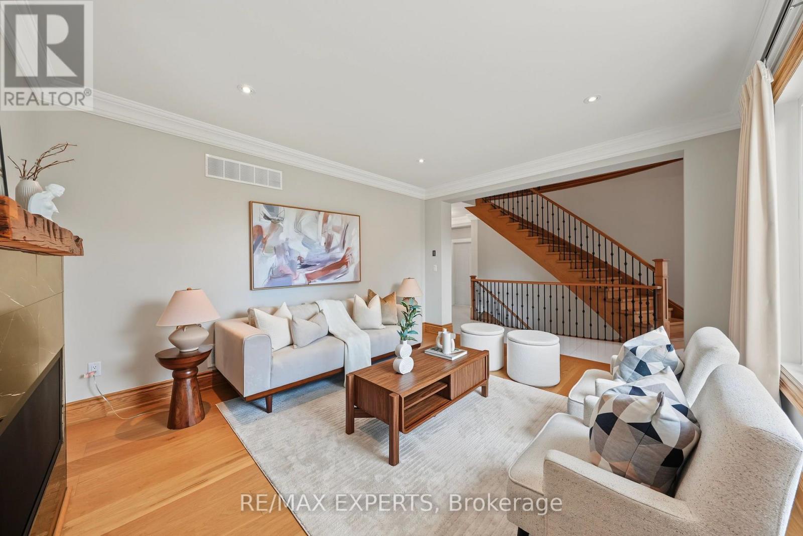 18 Gosling Road, Vaughan, Ontario  L6A 1E2 - Photo 9 - N13816572