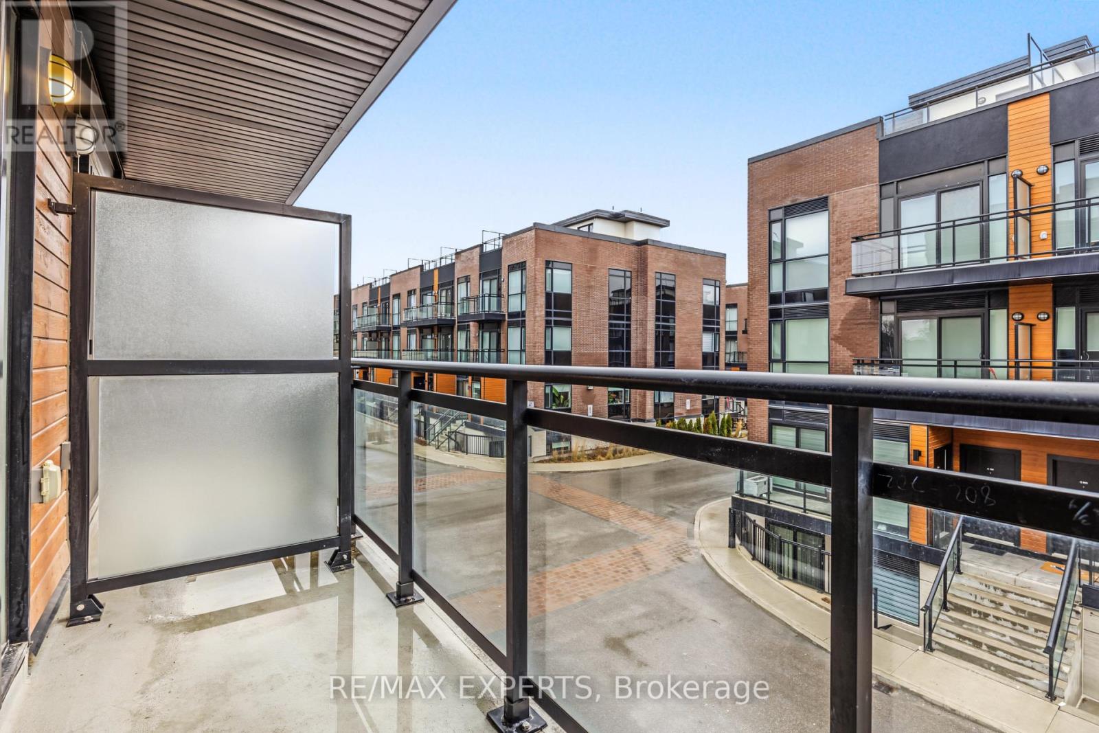 A803 - 5309 Highway 7 Road, Vaughan, Ontario  L4L 0J1 - Photo 12 - N13816578
