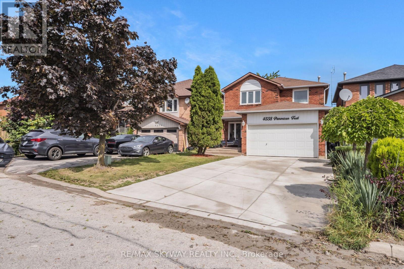 4558 Pemmican Trail, Mississauga, Ontario  L4Z 2L8 - Photo 2 - W13816624