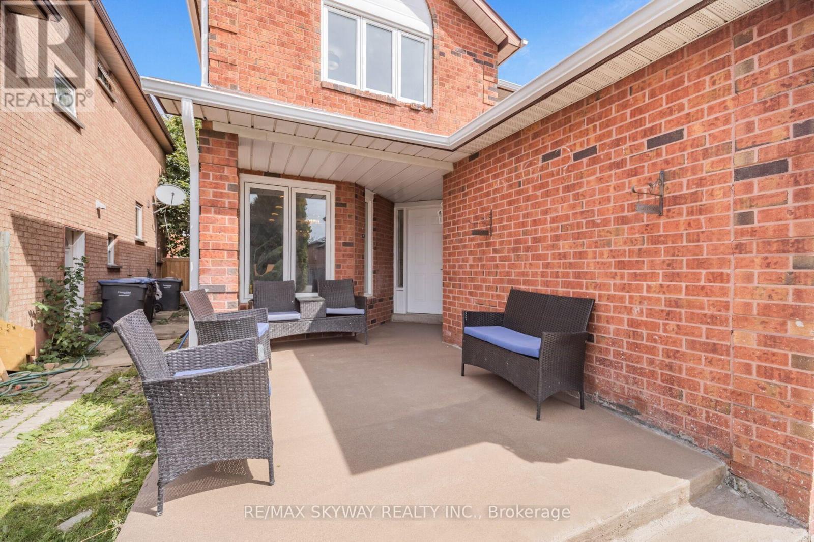 4558 Pemmican Trail, Mississauga, Ontario  L4Z 2L8 - Photo 4 - W13816624
