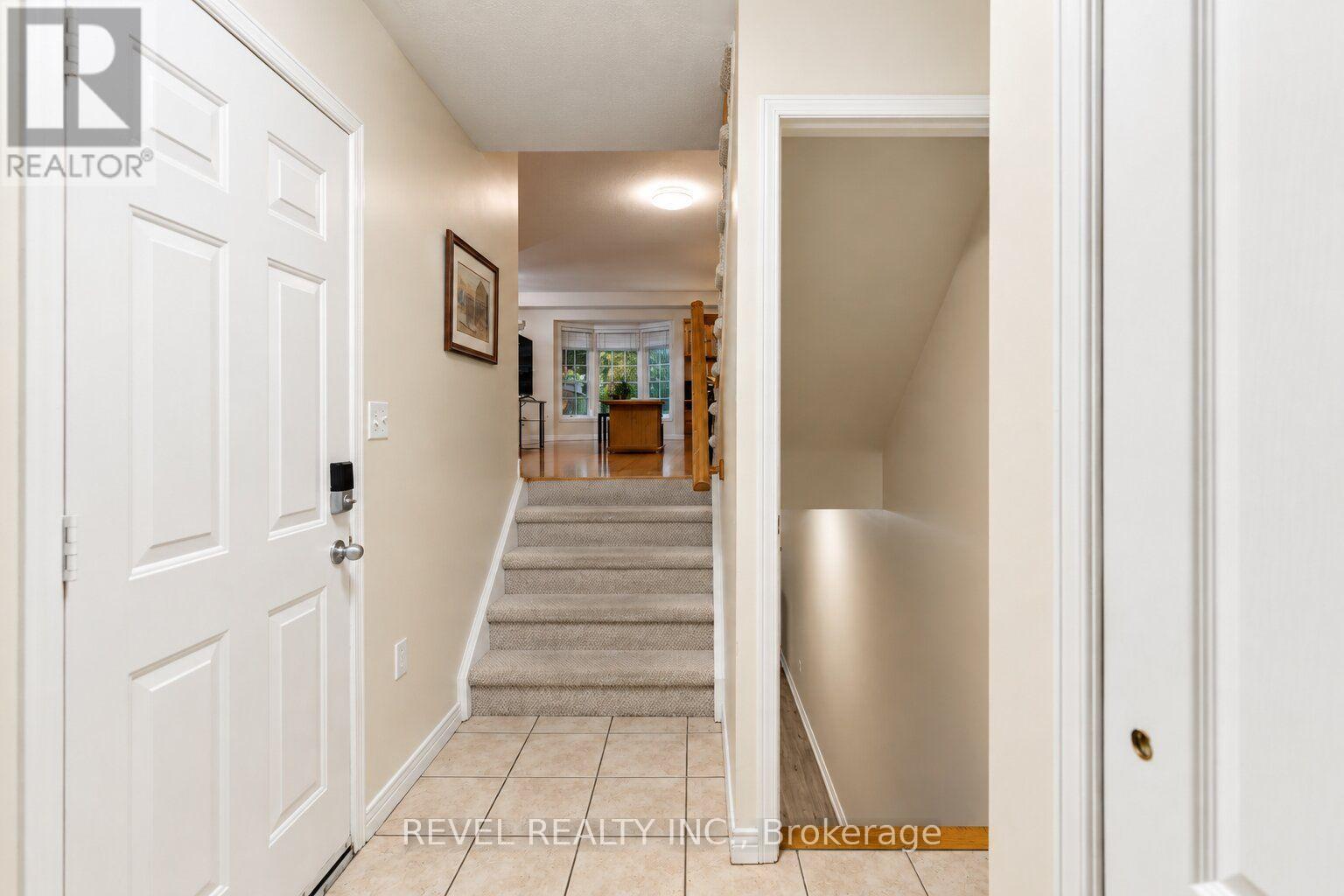 4 - 348 Highland Road W, Hamilton, Ontario  L8J 3W5 - Photo 5 - X13816550