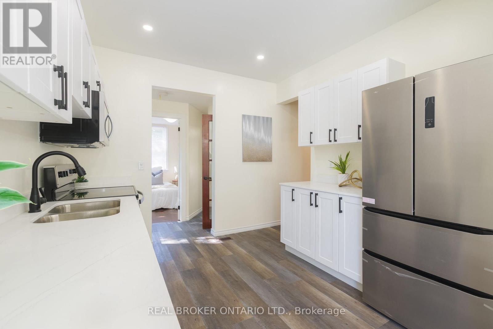 95 Fennell Avenue W, Hamilton, Ontario  L9C 1E9 - Photo 17 - X13816592