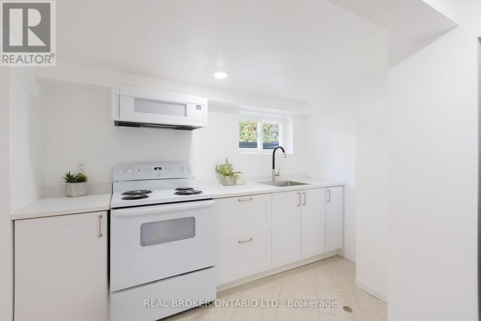 95 Fennell Avenue W, Hamilton, Ontario  L9C 1E9 - Photo 34 - X13816592