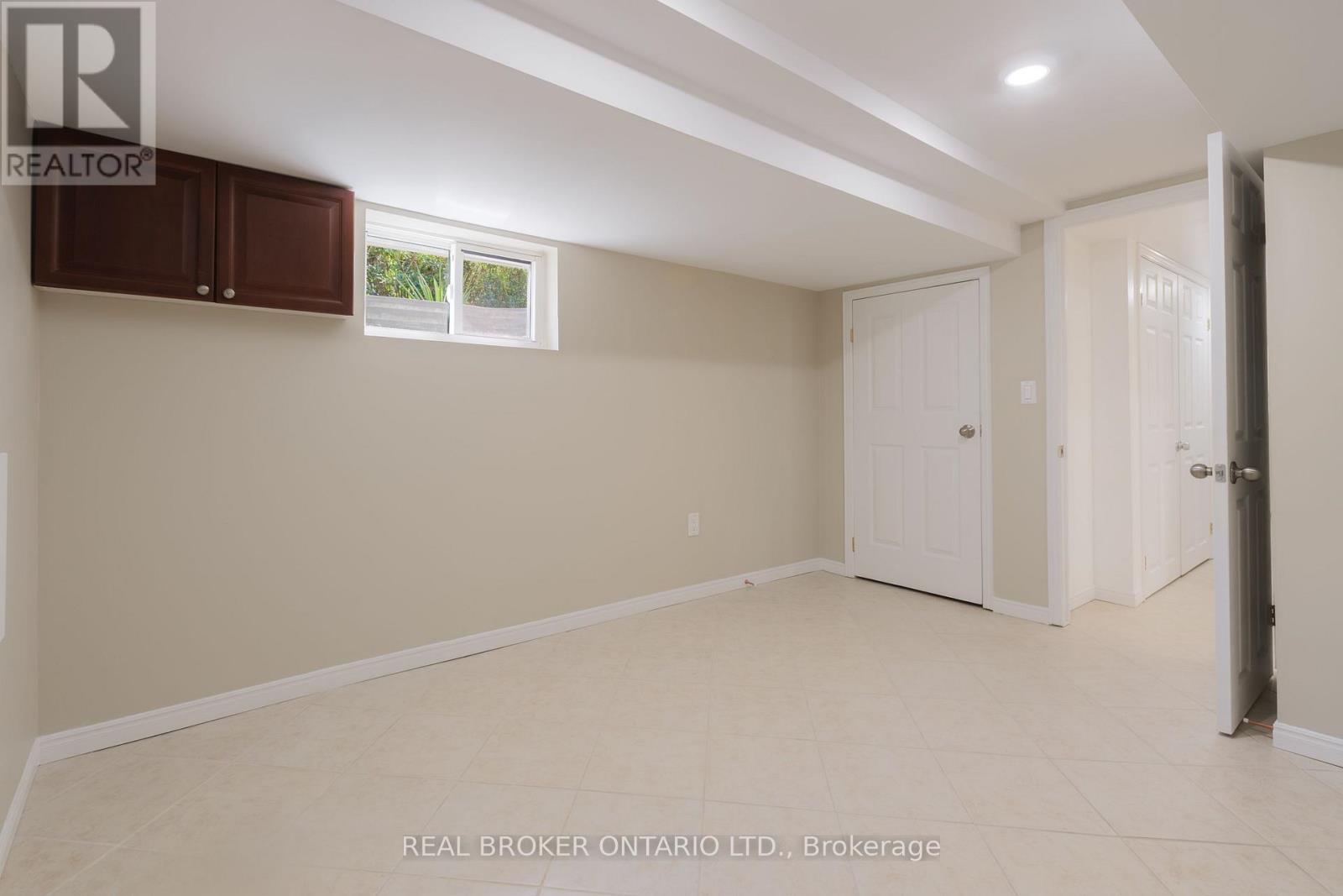 95 Fennell Avenue W, Hamilton, Ontario  L9C 1E9 - Photo 39 - X13816592