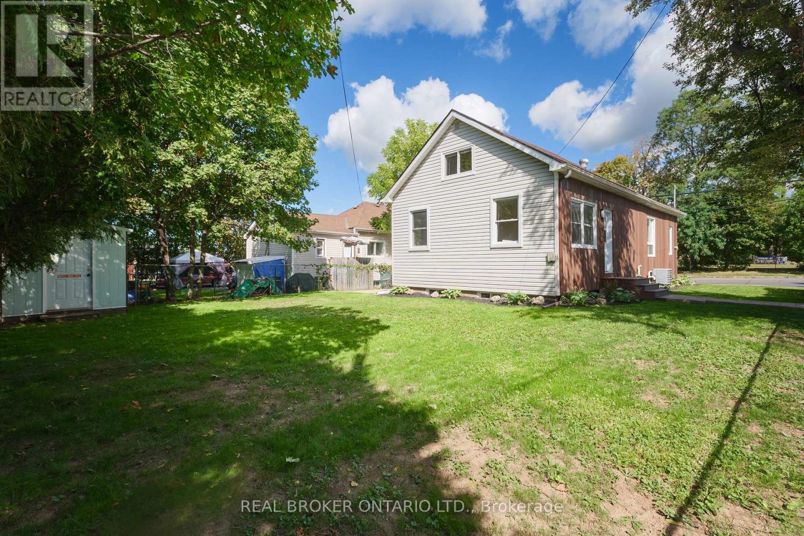 95 Fennell Avenue W, Hamilton, Ontario  L9C 1E9 - Photo 46 - X13816592
