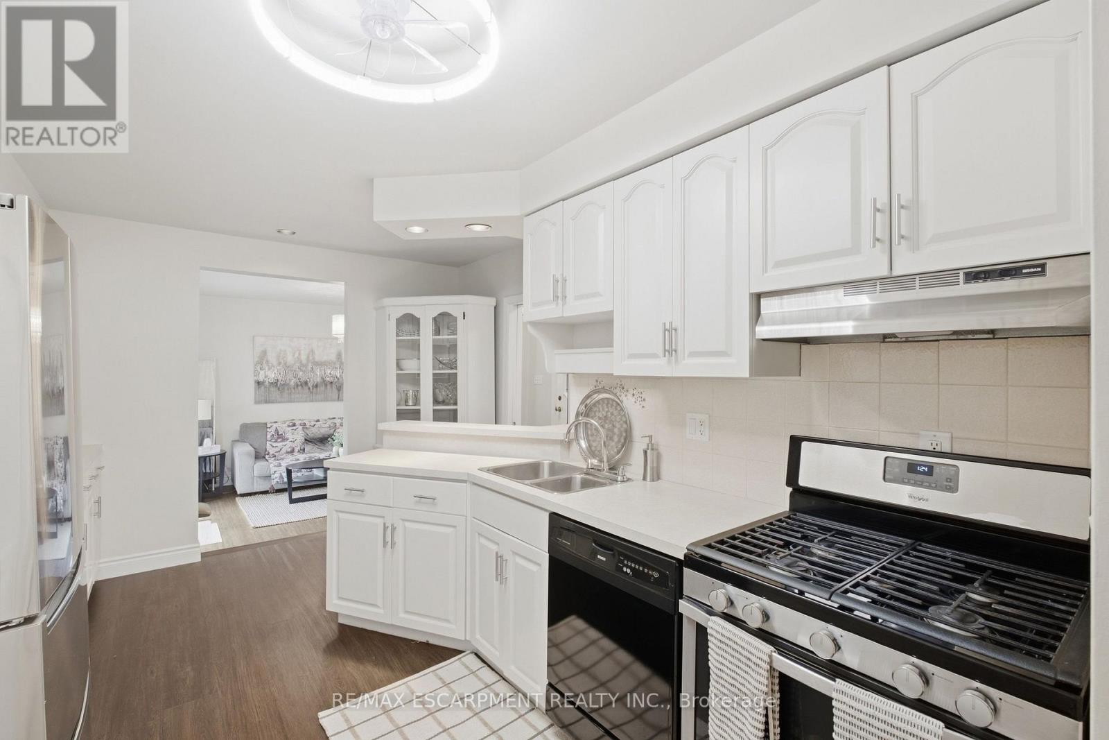 22 Sycamore Street, Hamilton, Ontario  L8T 3N7 - Photo 10 - X13816600