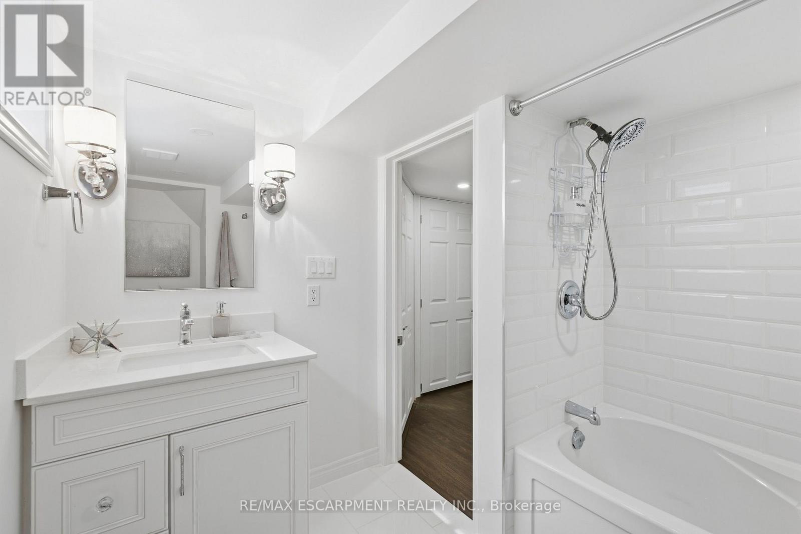 22 Sycamore Street, Hamilton, Ontario  L8T 3N7 - Photo 23 - X13816600