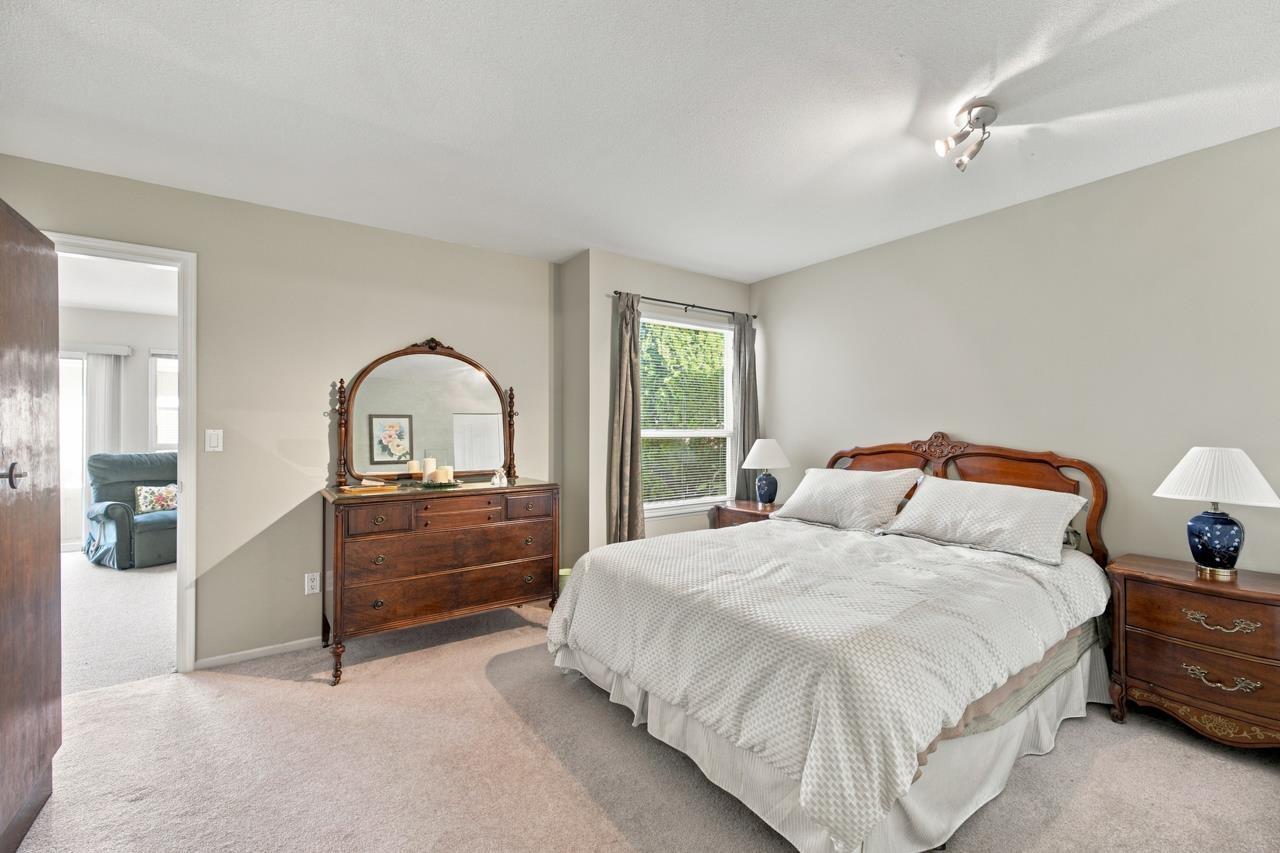 17037 0 Avenue, Surrey, British Columbia  V3Z 9N9 - Photo 35 - R3168429