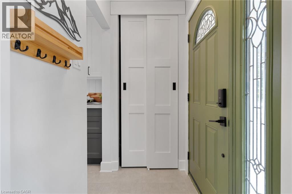 477 Kingscourt Drive Unit# B, Waterloo, Ontario  N2K 2X9 - Photo 4 - 40862821