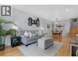 477 KINGSCOURT Drive Unit# B, Waterloo, Ontario