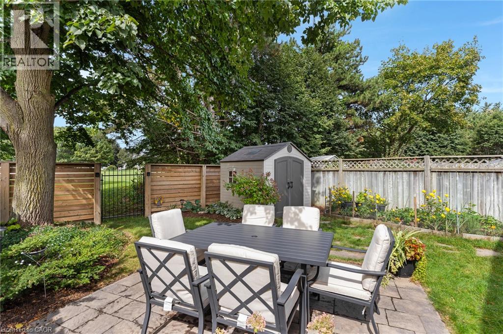 477 Kingscourt Drive Unit# B, Waterloo, Ontario  N2K 2X9 - Photo 40 - 40862821