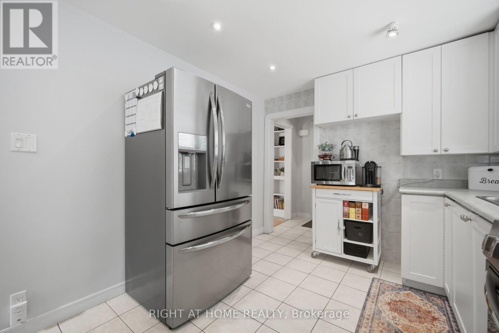 18 Vanbrugh Avenue, Toronto, Ontario  M1N 3S9 - Photo 8 - E13523048