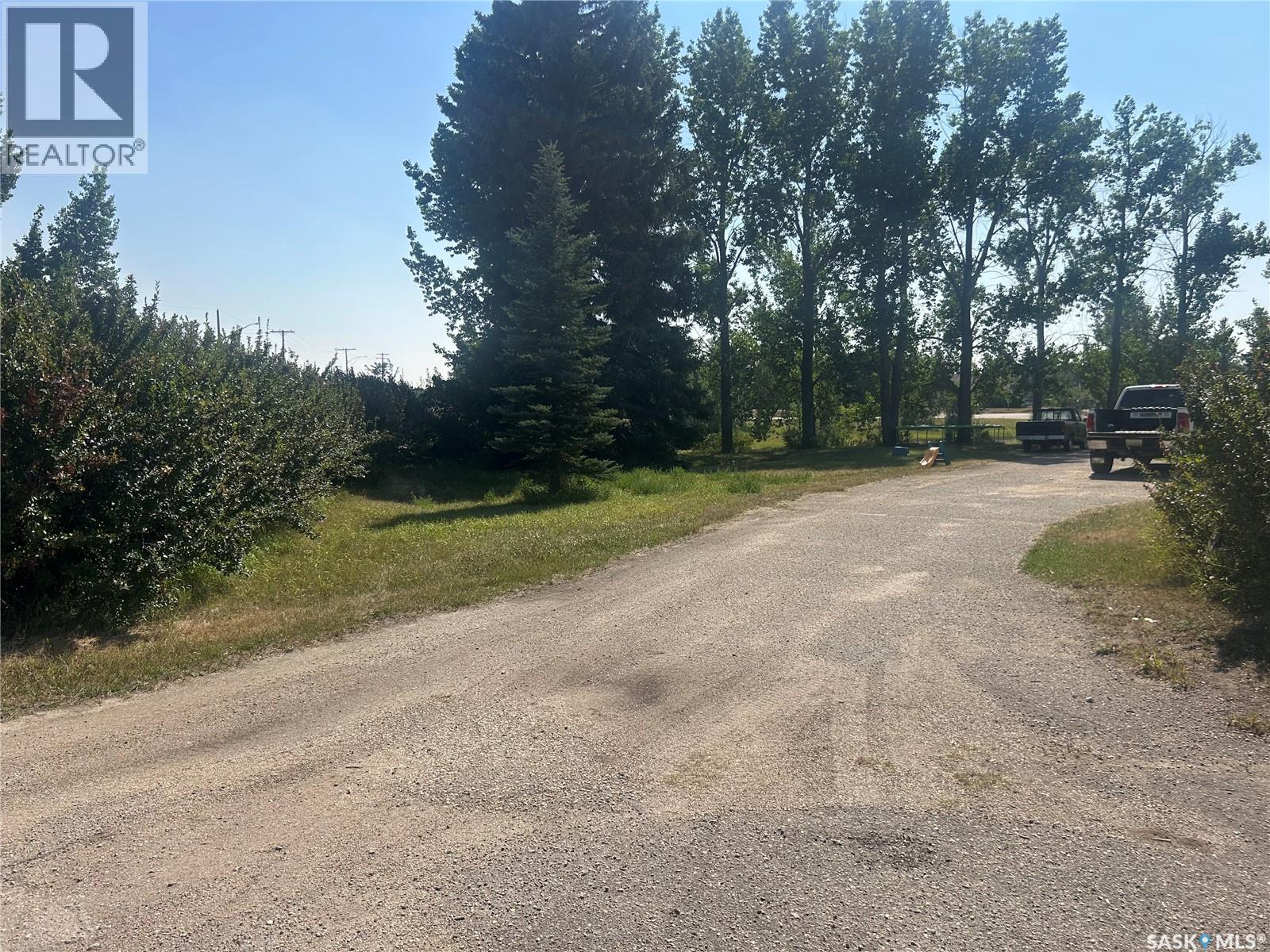 300 2nd Street W, Bengough, Saskatchewan  S0C 0K0 - Photo 50 - SK049185