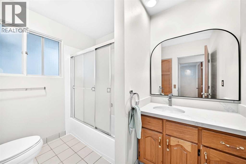 4620 Voyageur Drive NW, Calgary, Alberta  T3A 0P6 - Photo 17 - A2347252