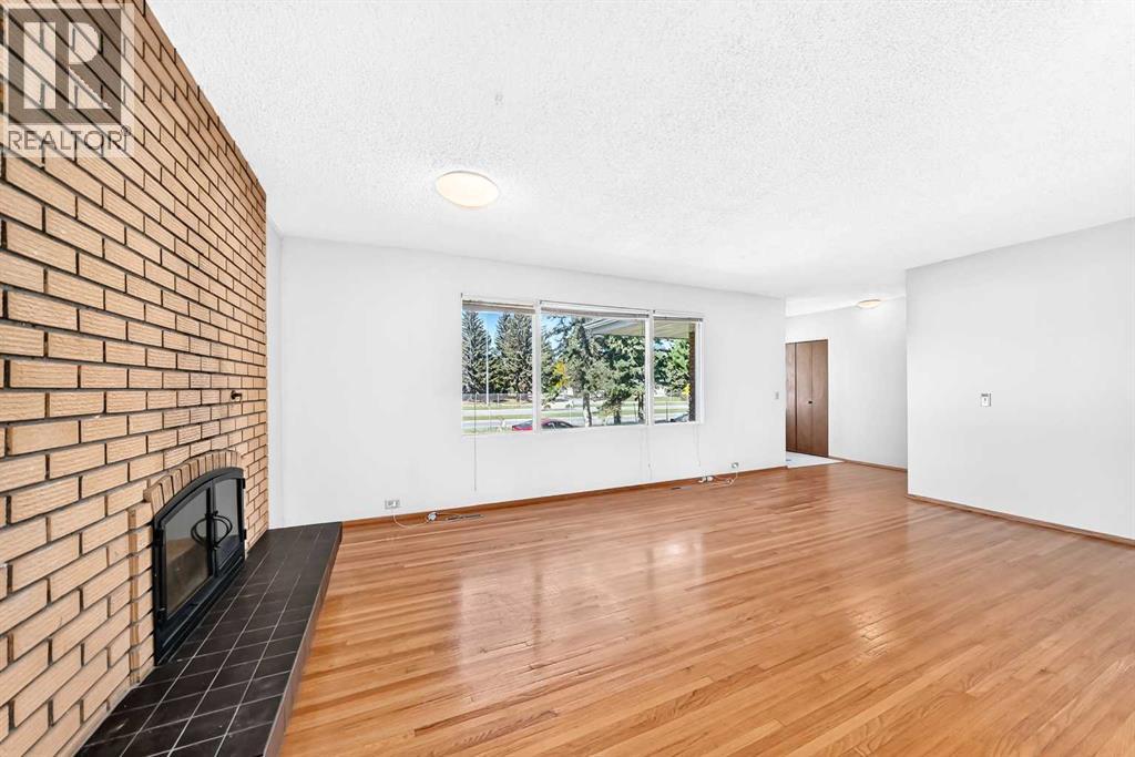 4620 Voyageur Drive NW, Calgary, Alberta  T3A 0P6 - Photo 7 - A2347252