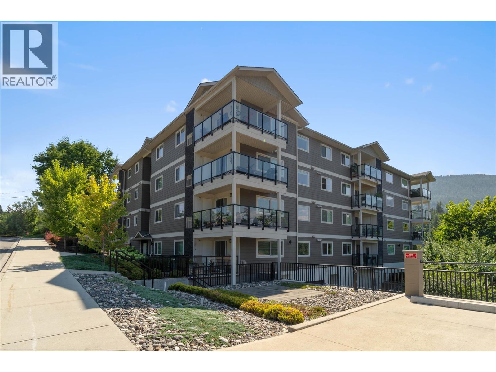 330 4 Avenue SE Unit# 202, Salmon Arm, British Columbia