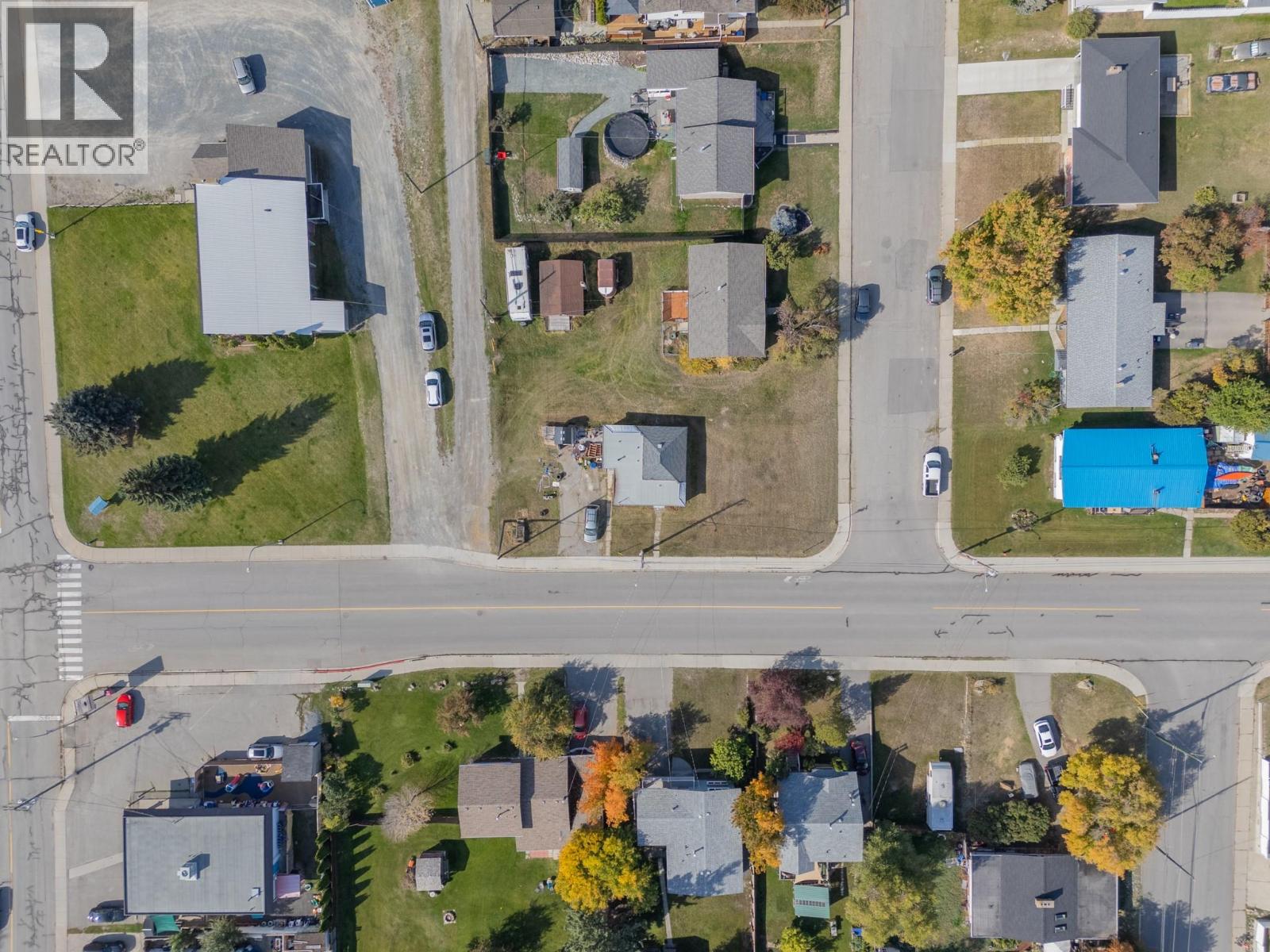 1005 11th Avenue S, Cranbrook, British Columbia  V1C 2R6 - Photo 11 - 10401658