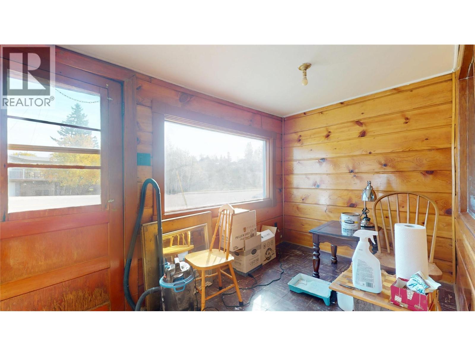 1005 11th Avenue S, Cranbrook, British Columbia  V1C 2R6 - Photo 33 - 10401658