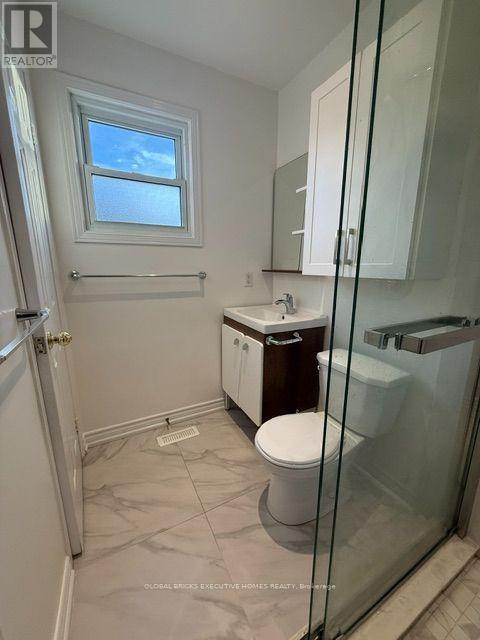 Upper - 66 Foundry Crescent, Markham, Ontario  L3P 6N7 - Photo 7 - N13816638