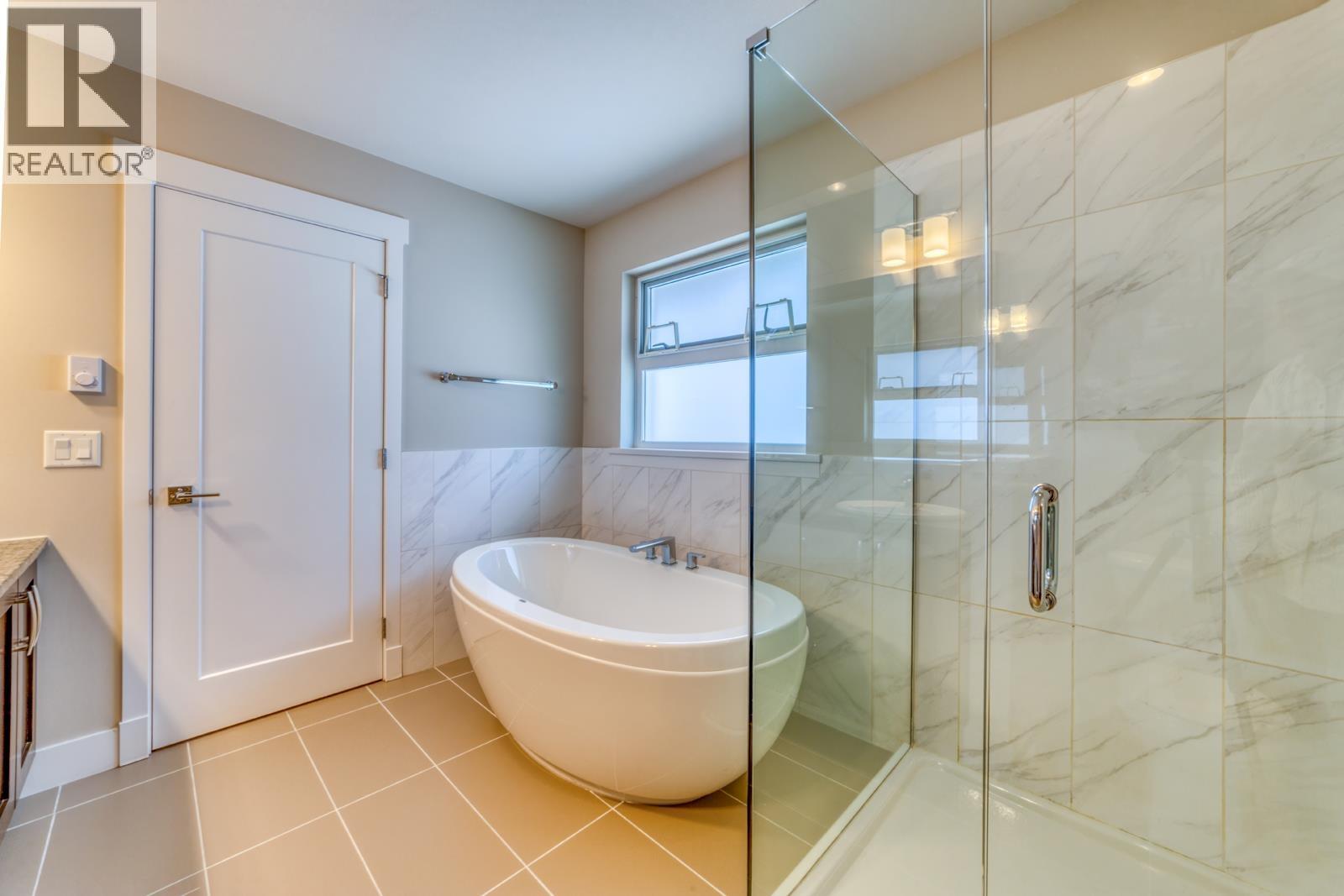 3507 Bishop Place, Coquitlam, British Columbia  V3E 0K2 - Photo 26 - R3168535