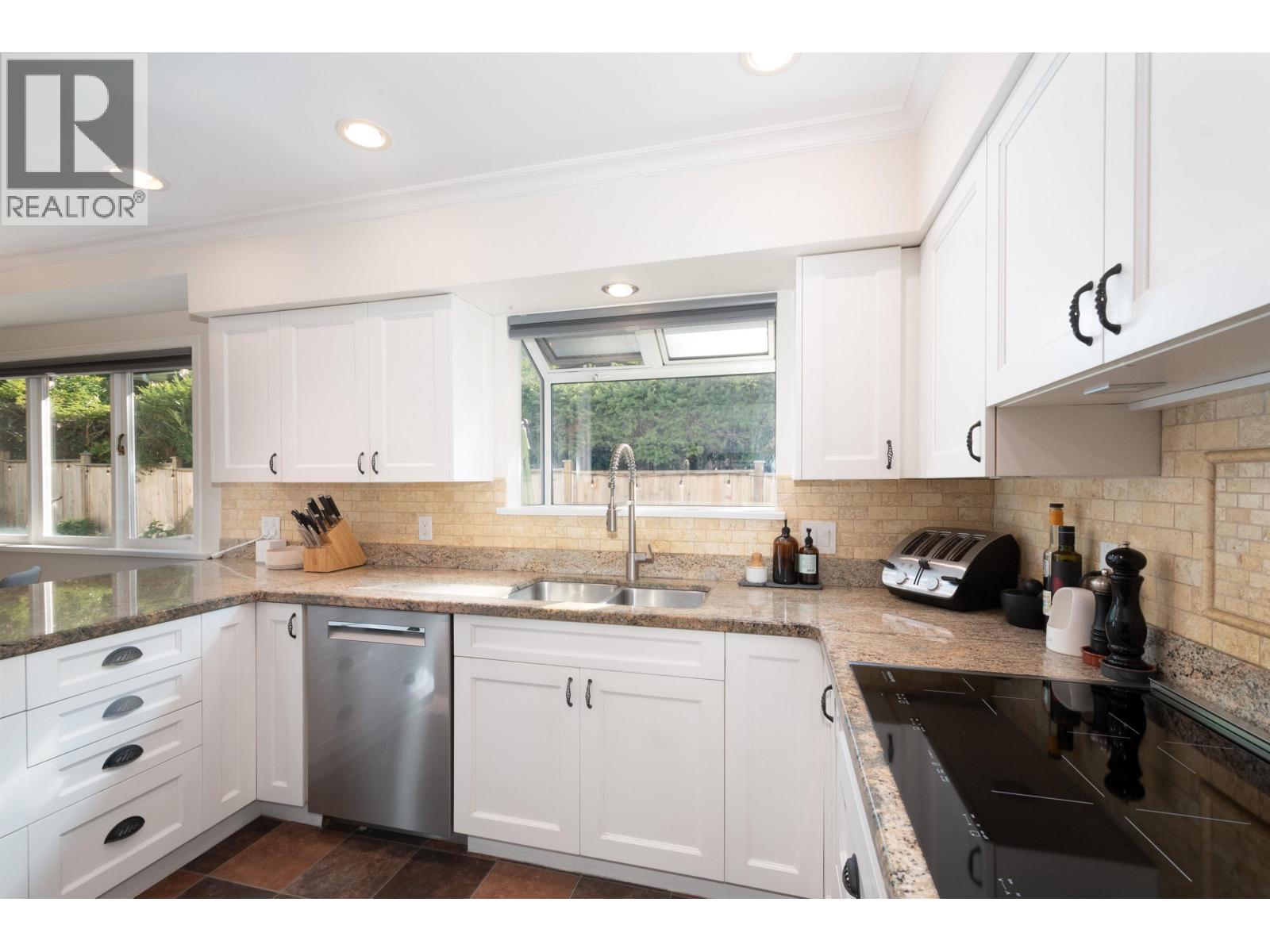 510 Evergreen Place, North Vancouver, British Columbia  V7N 2Z2 - Photo 9 - R3168542