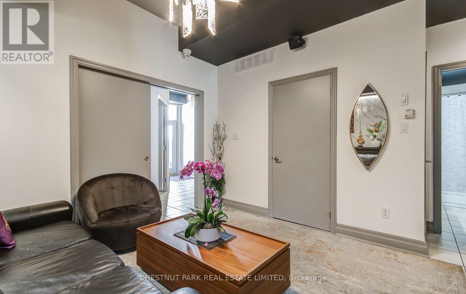 3 - 885 Lakeshore Road E, Mississauga, Ontario  L5E 1E2 - Photo 27 - W13816644