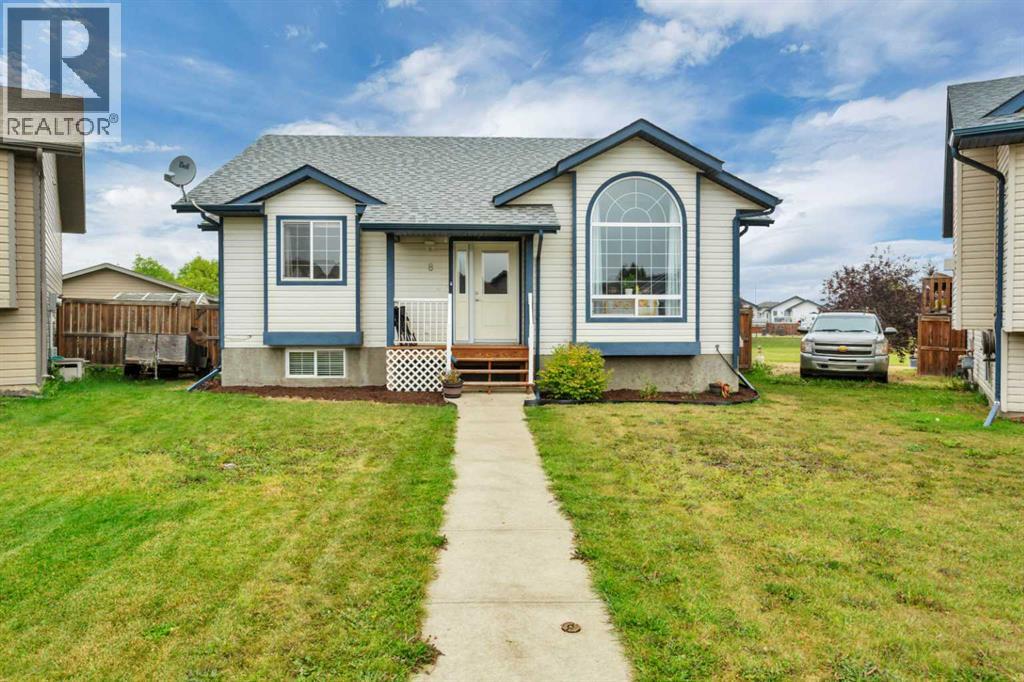 8 Hansen Close photo 1