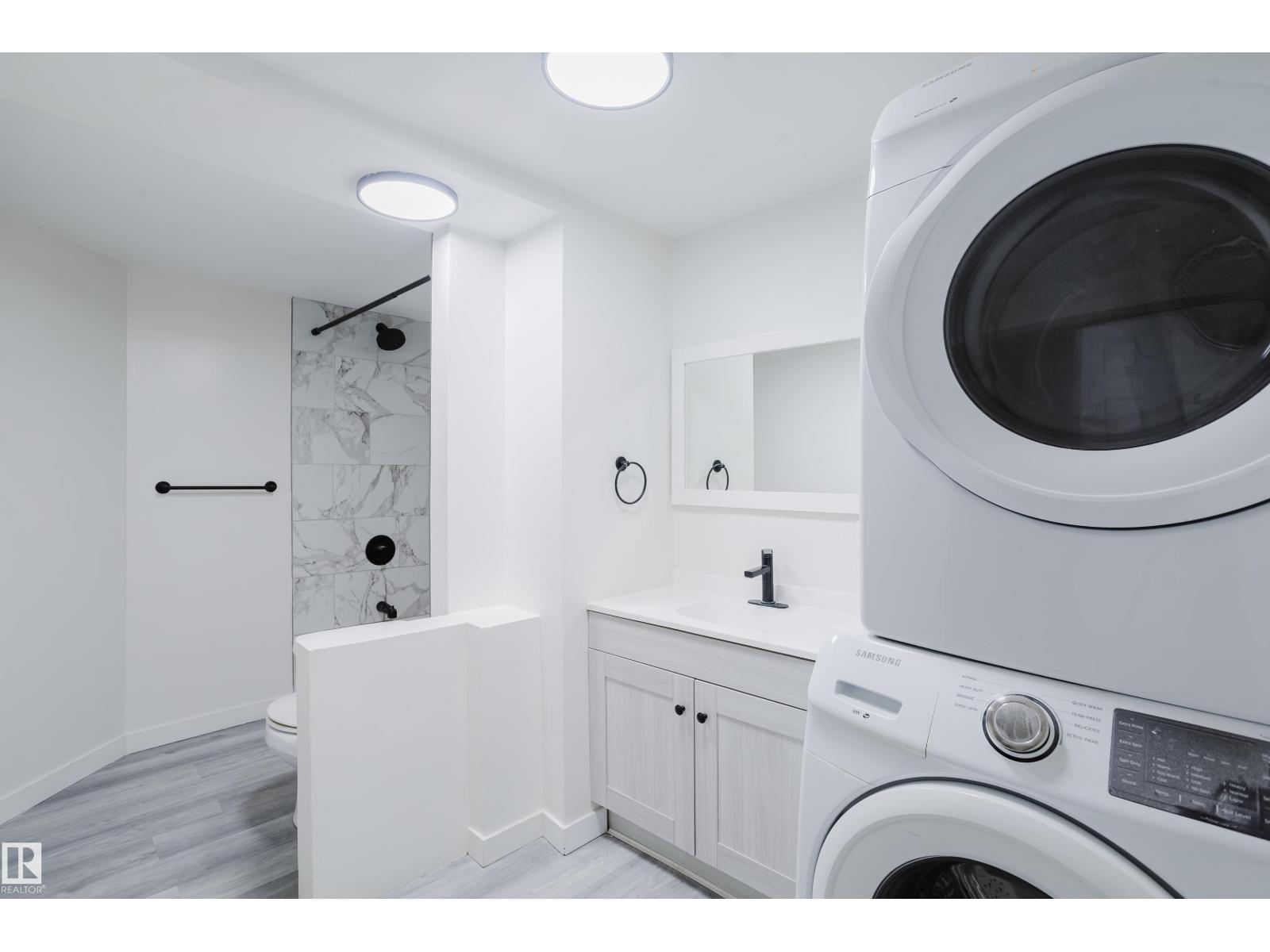 11134 11138 116 ST NW