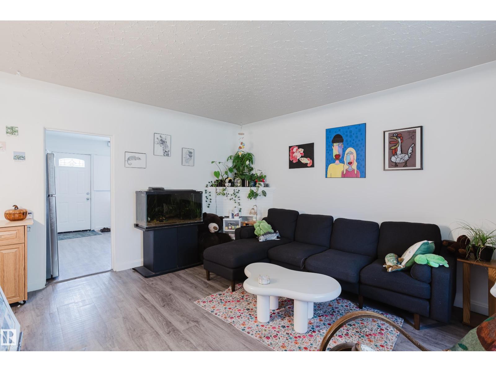 11134 11138 116 ST NW