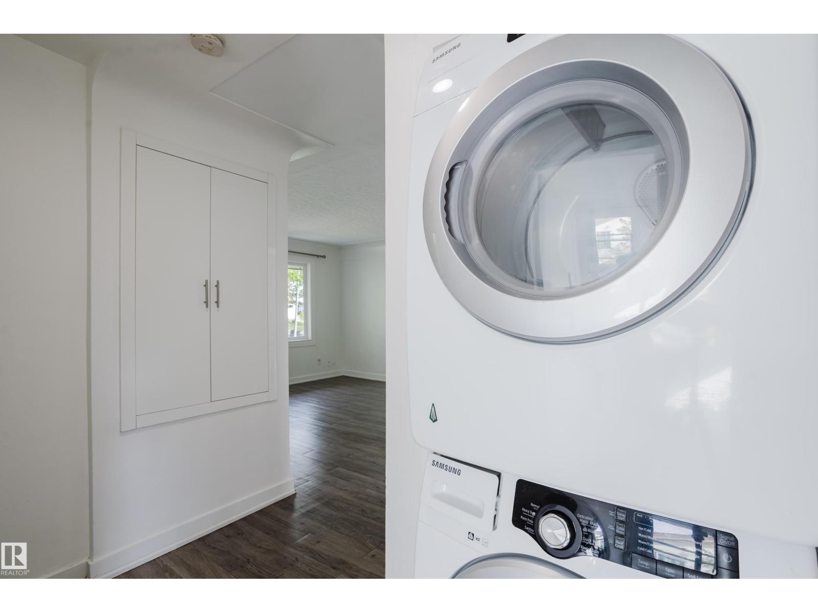 11134 11138 116 ST NW