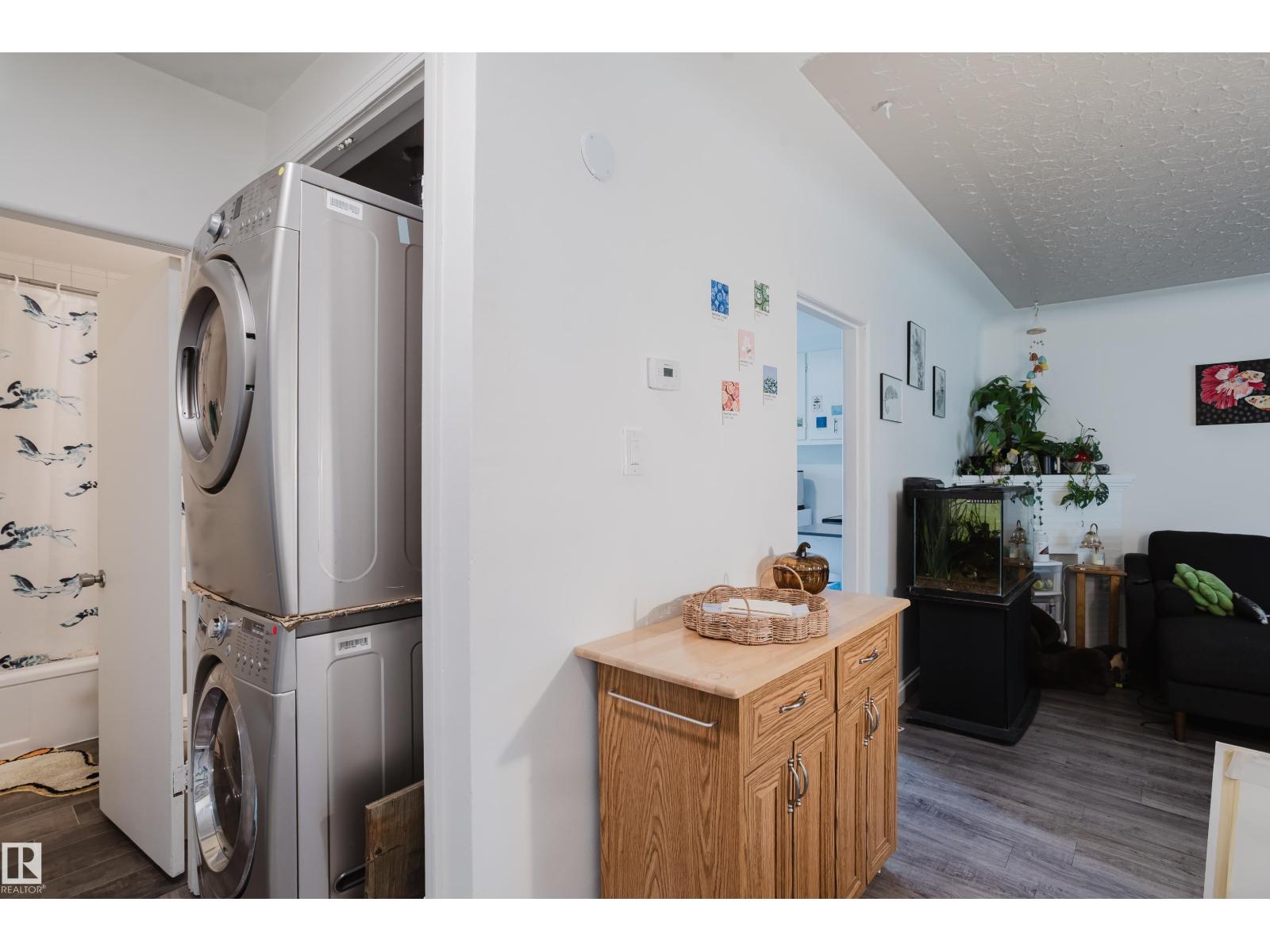 11134 11138 116 ST NW