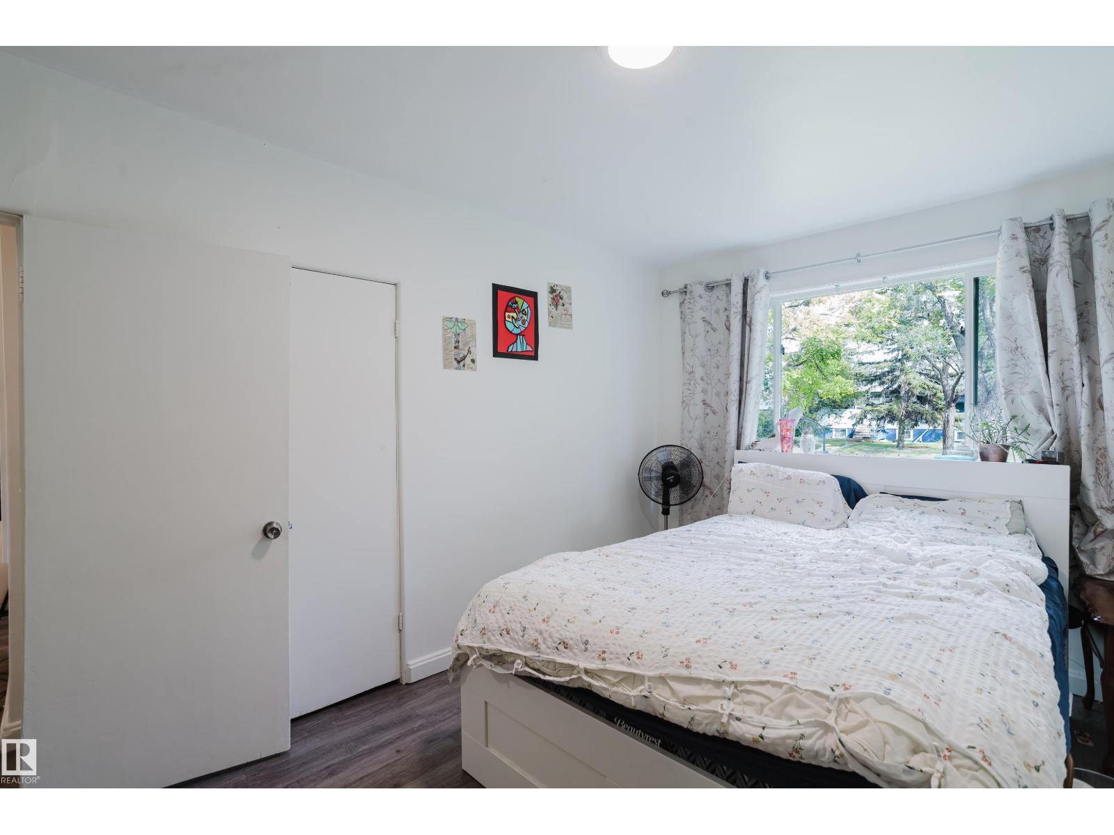 11134 11138 116 ST NW
