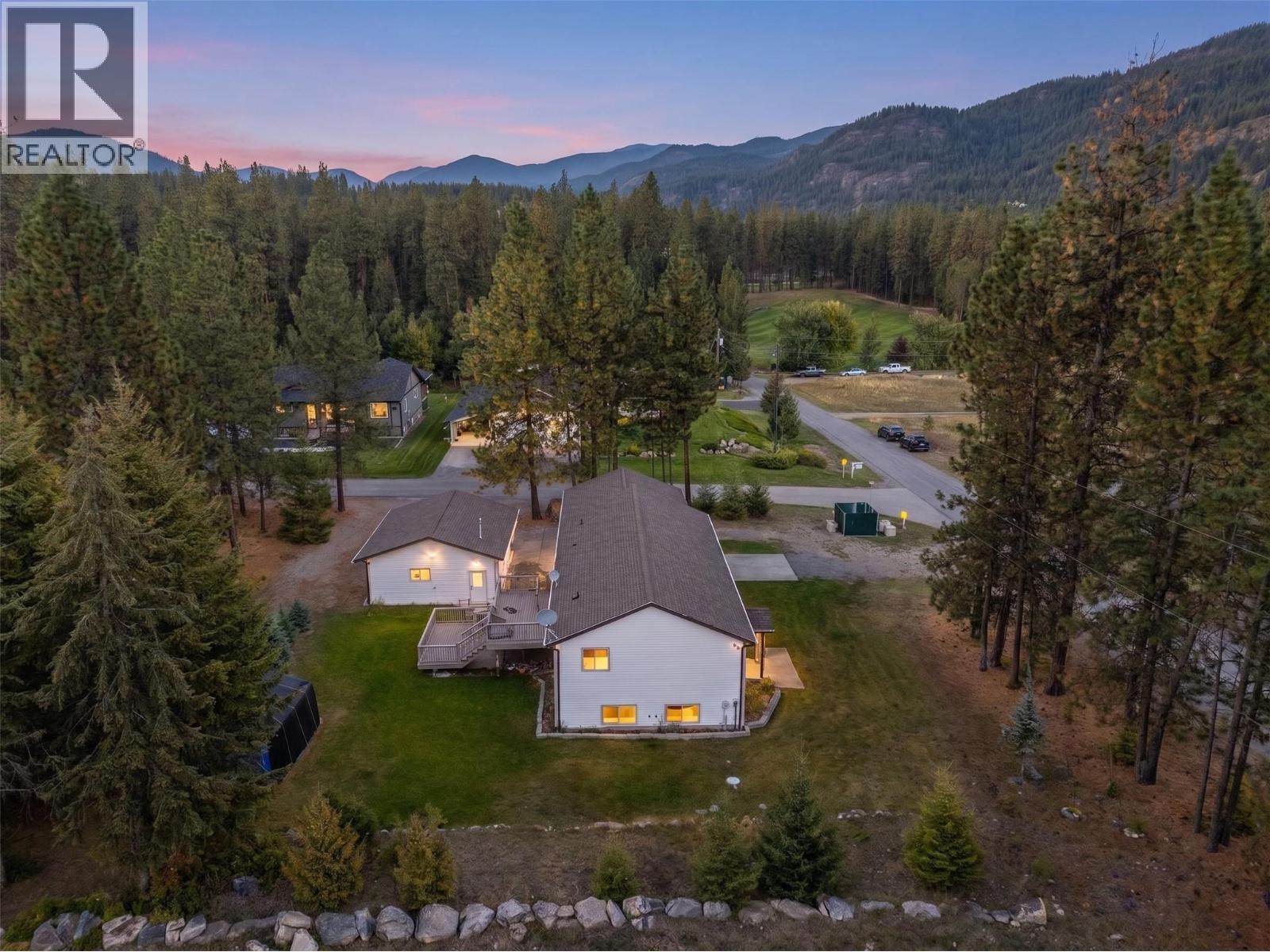 1261 Main Street, Christina Lake, British Columbia  V0H 1E0 - Photo 4 - 10401673